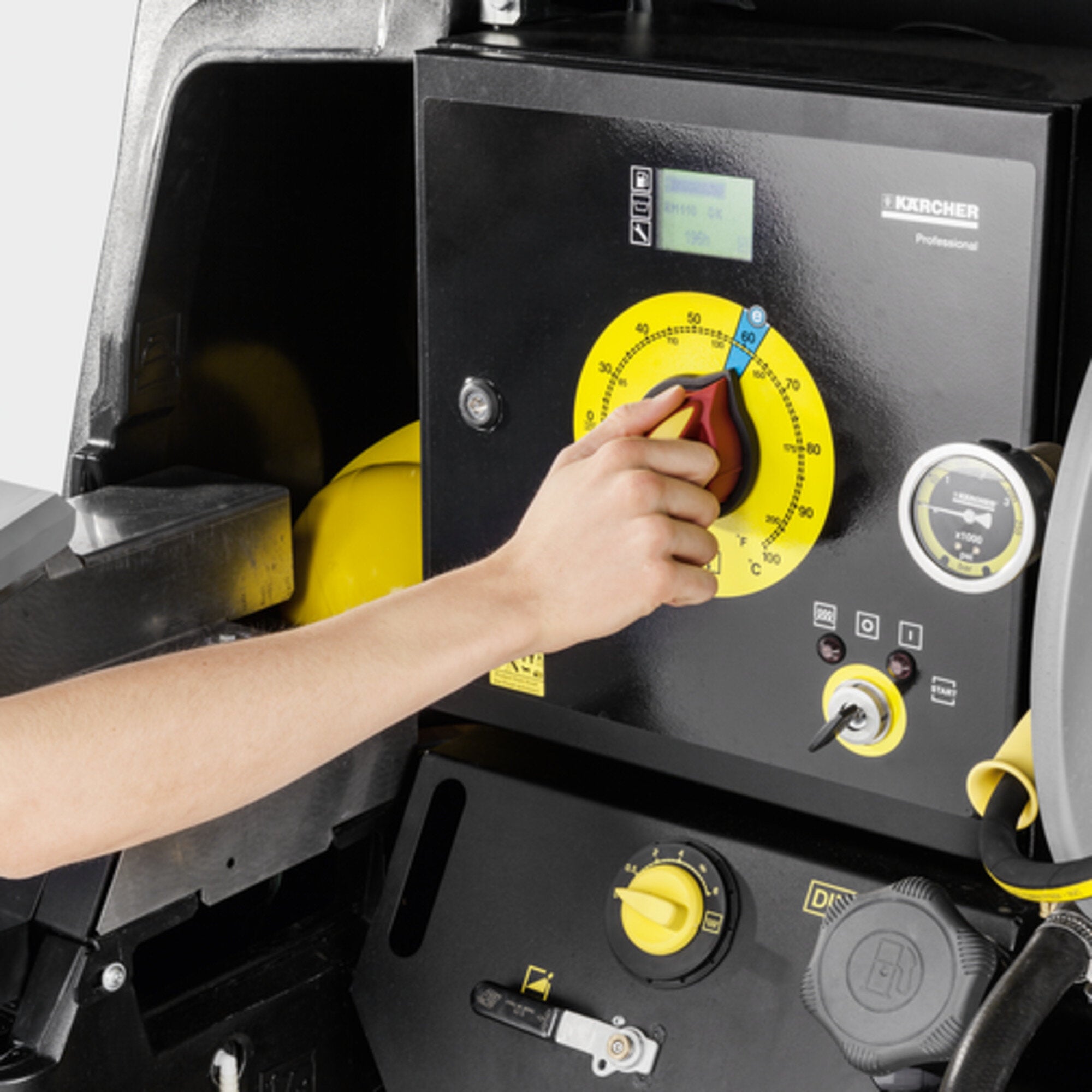 Karcher HDS 17/20 De Tr1 200Bar Trailer Mounted Hot Water Pressure Washer 1.524-952.201