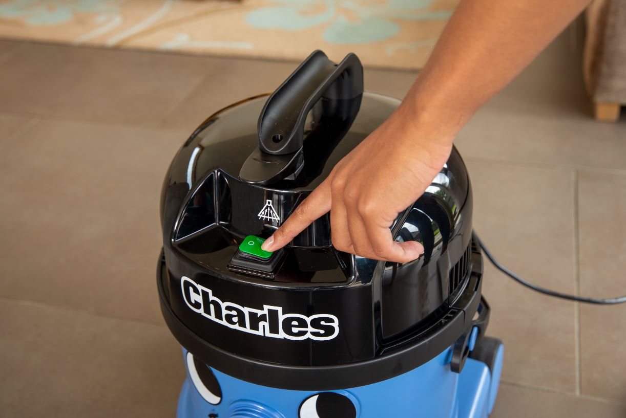 Charles Wet and Dry Vacuum Cleaner