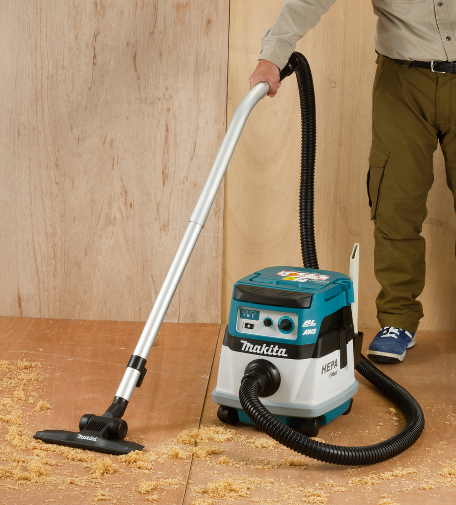 Makita DVC867LZX4 Twin 18V LXT L-Class 8 Litre Brushless Vacuum Cleaner with AWS Body Only