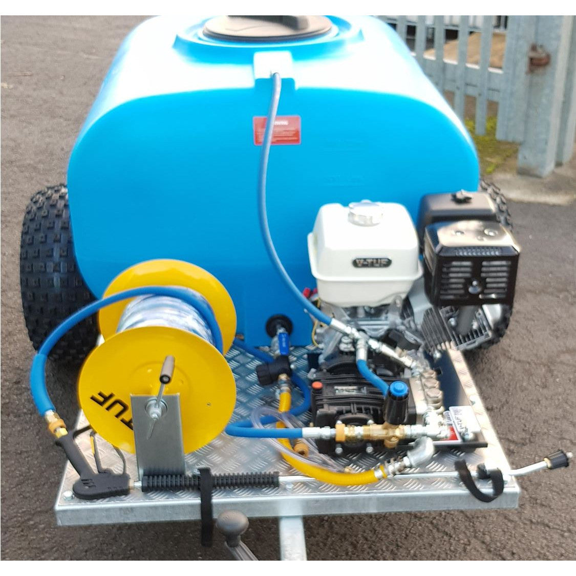 V-TUF Deluge 6.5HP DELUGE700ATVGB130 Honda Petrol Van Bowser 700L Jet Washer 250bar (4000psi) 15L/Min