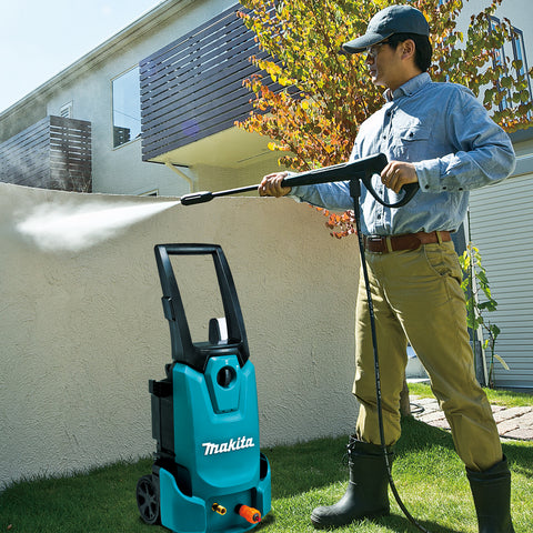 Makita HW1200 Pressure Washer 120Bar