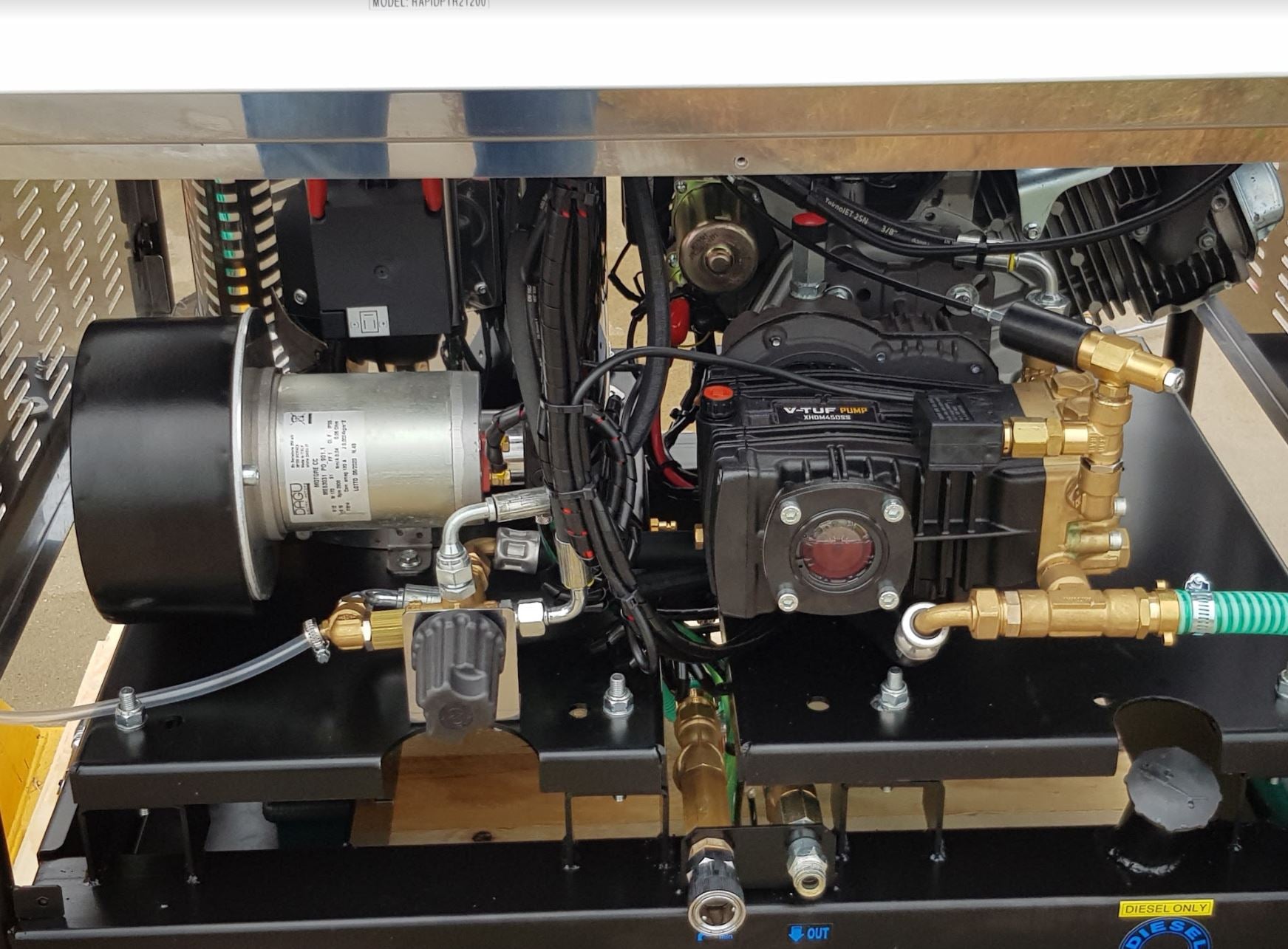 V-TUF RAPIDPTR15250 13HP Honda GX390 Petrol Static Hot Pressure Washer 275Bar 15L/Min