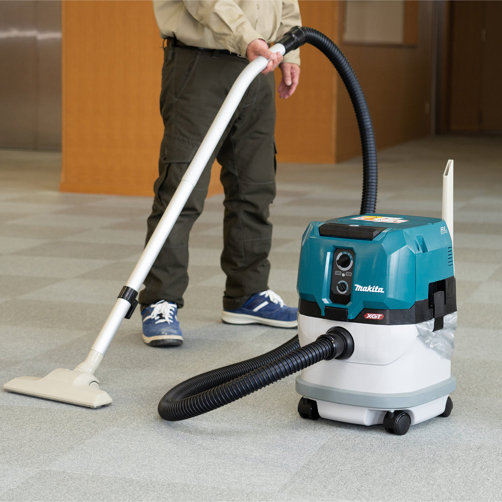 Makita VC003GLZ 40Vmax Wet & Dry Vacuum Cleaner – XGT Body Only