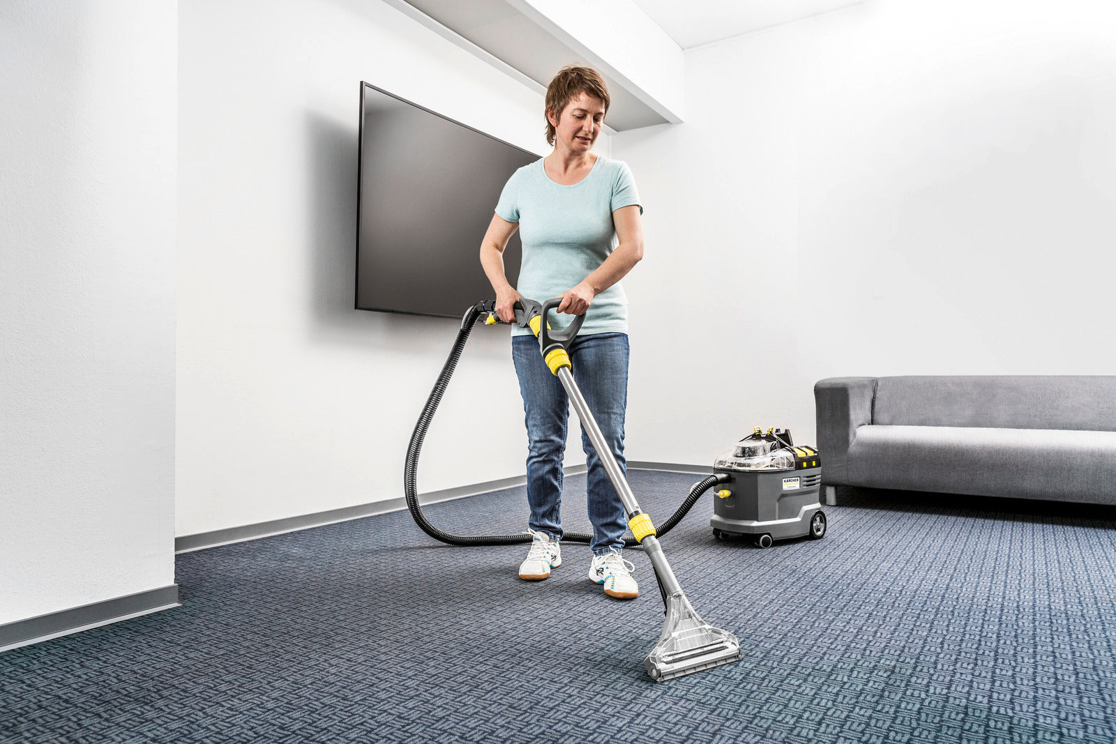 Karcher Puzzi 9/1 Battery Powered Upholstery Carpet Cleaner 1.101-702.0