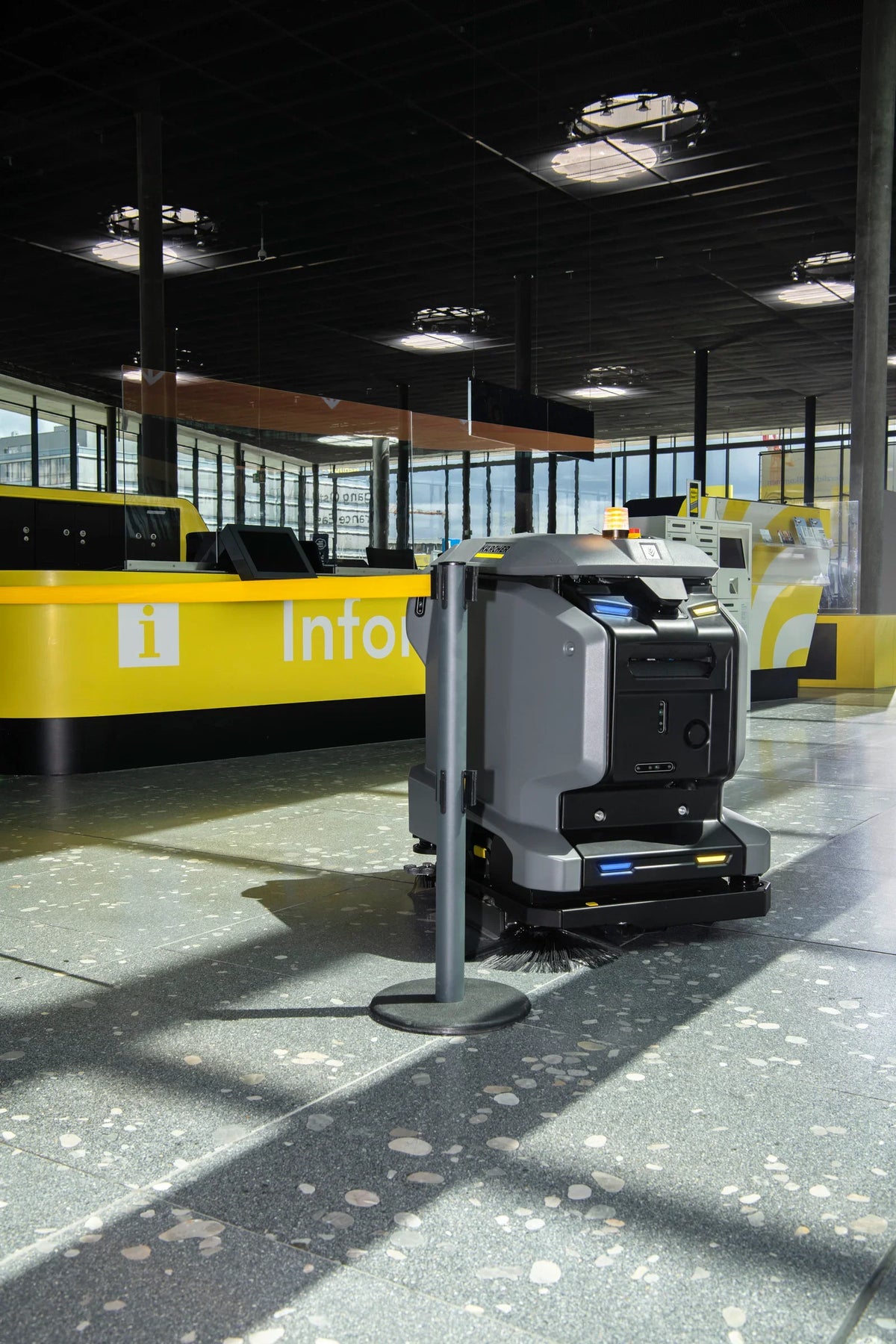 KIRA B50 Autonomous Robot Floor Scrubber Dryer - Karcher 1.533-002.0
