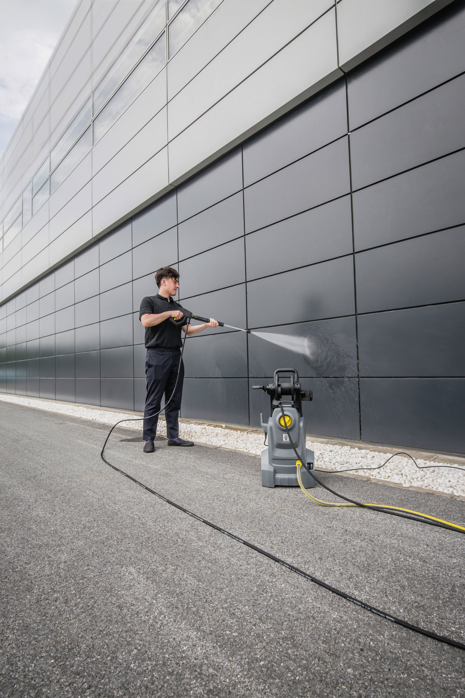 Karcher HD 4/10 X Classic Cold Pressure Washer 100 Bar 1.520-978.0
