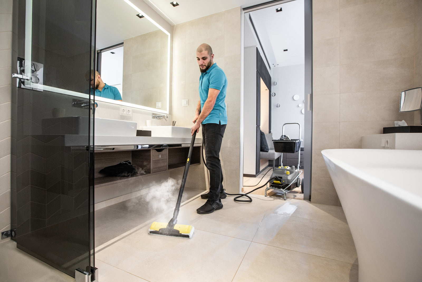 Karcher SG 4/4  Compact Steam Cleaner 1.092-282.0