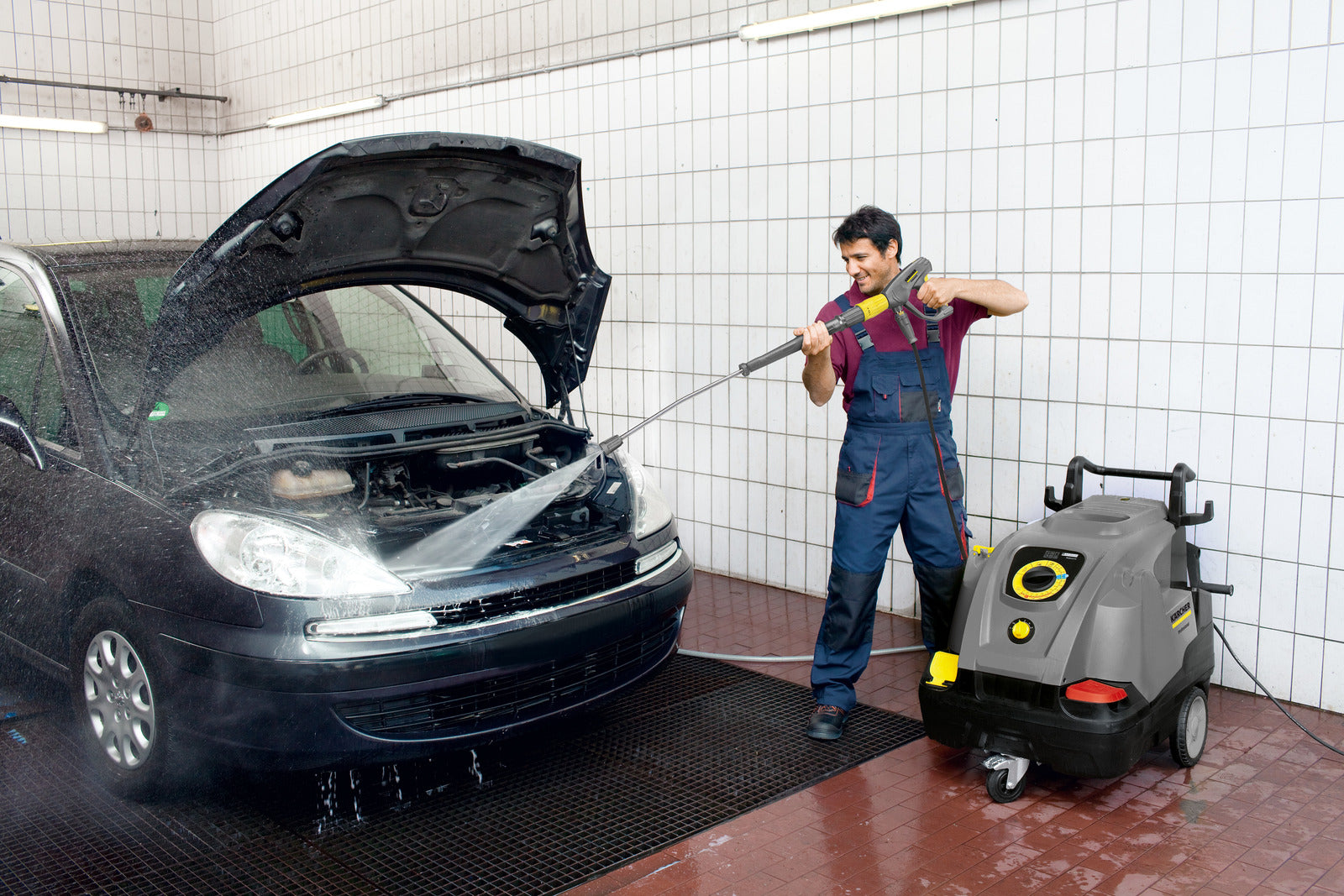 Karcher HDS 6/12 C 120Bar Hot Water Pressure Washer 9L/min  1.169-904.0