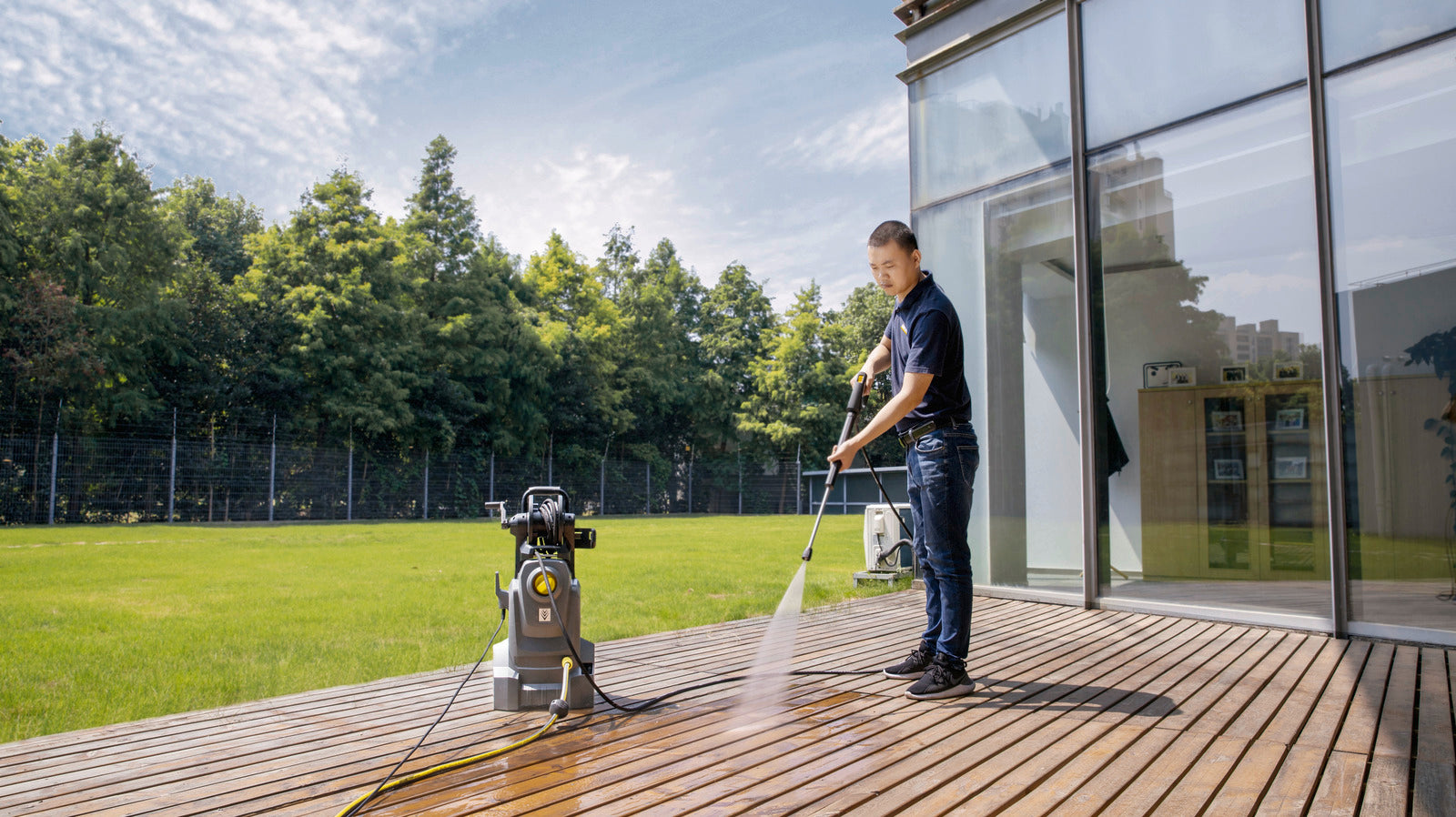 Karcher HD 4/10 X Classic Cold Pressure Washer 100 Bar 1.520-978.0