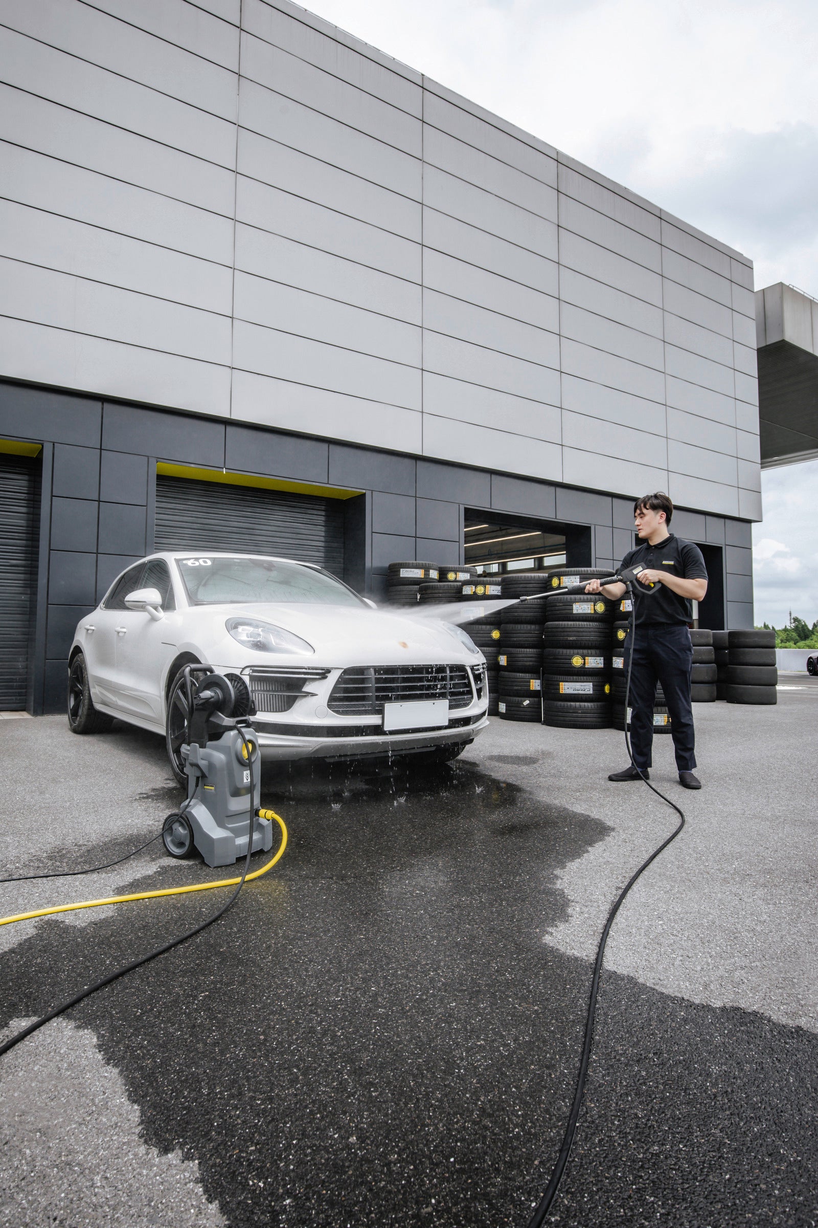 Karcher HD 4/10 X Classic Cold Pressure Washer 100 Bar 1.520-978.0