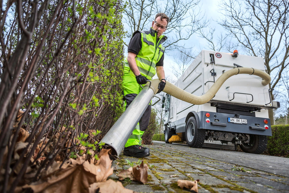 Karcher MCM 600 Professional Municipal Sweeper  1.999-052.0