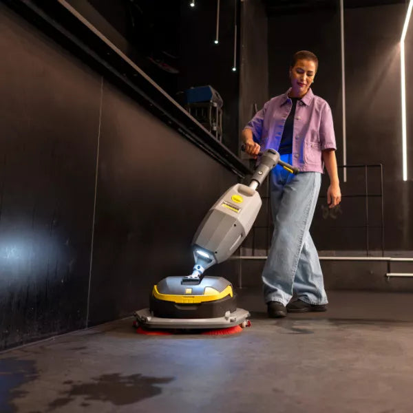 Karcher K-Mop 46 Battery Upright Compact Scrubber Dryer  - 9.532-333.0