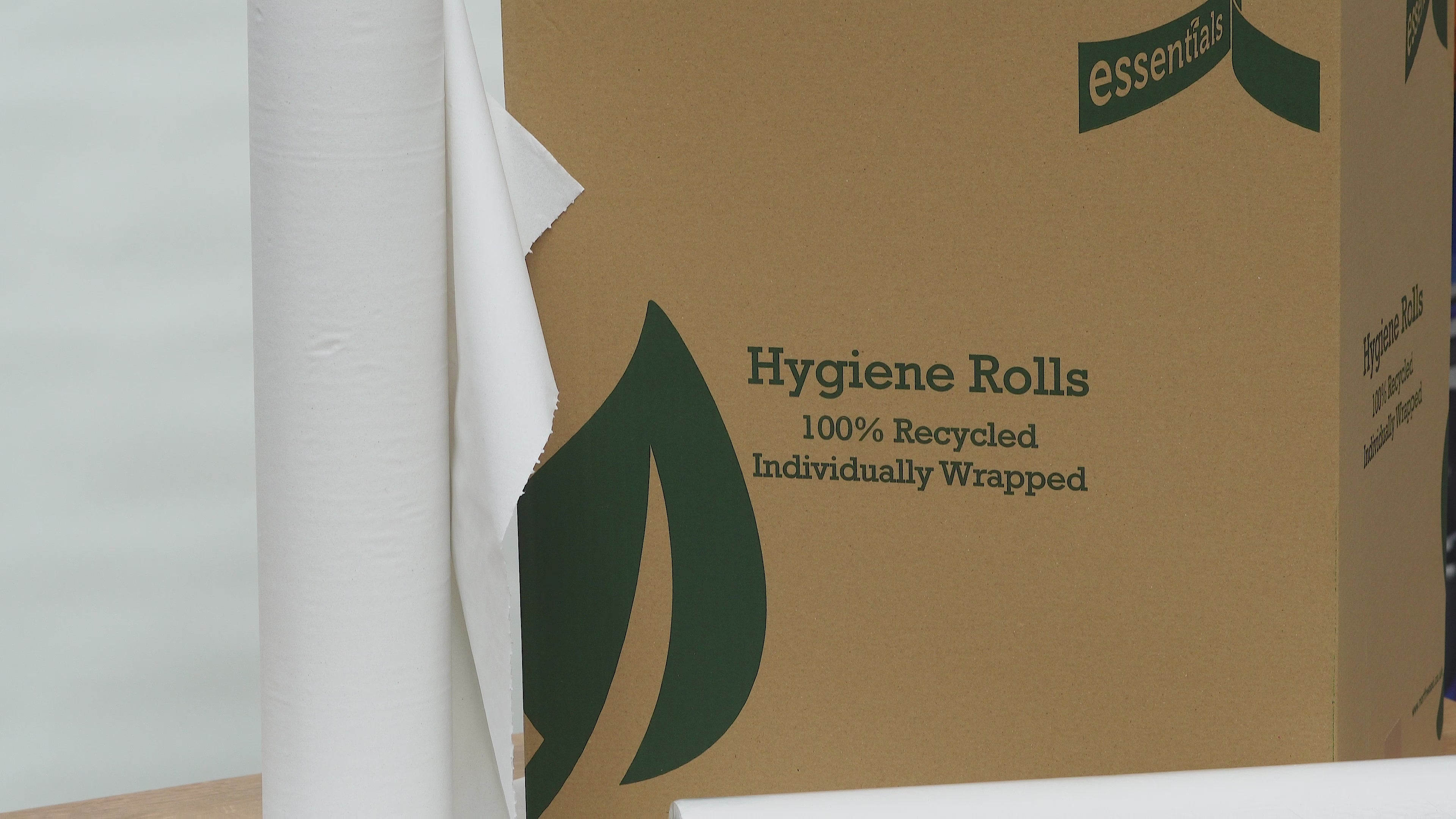 Load video: Couch Rolls 20" (12 Pack) Bed Roll 2PLY 40m x 500mm white
