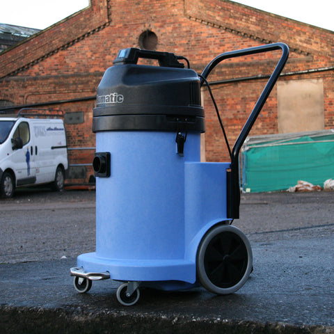 Side view of the Numatic CVD900 Wet And Dry Industrial Vacuum Cleaner