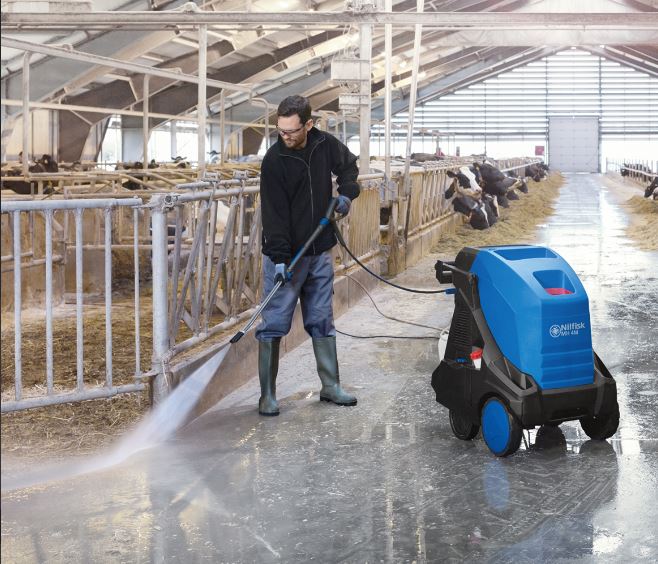 Nilfisk MH4M 100/680 PAX Hot Water Pressure Washer (Neptune 4) - 107146911