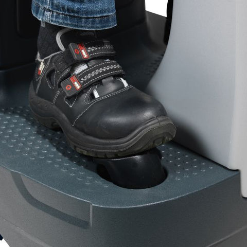 SC2000 Ride On Battery Scrubber Dryer Nilfisk