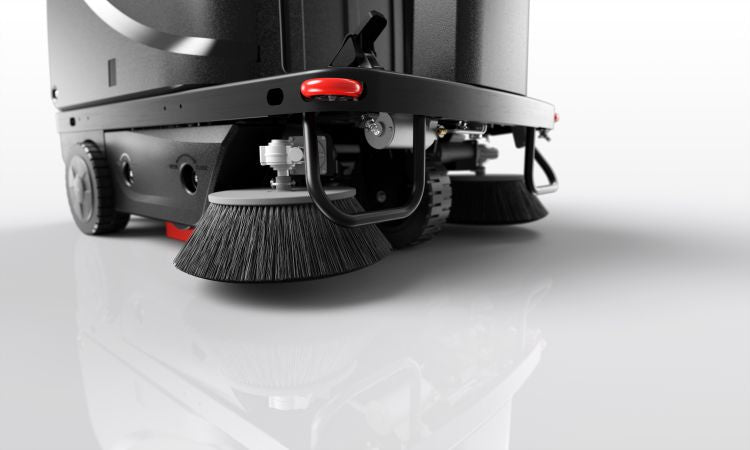 Viper ROS1300 Ride On Sweeper Inc Batterys & Charger