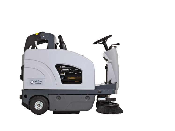SW4000 P Ride on Petrol Road Sweeper - Nilfisk