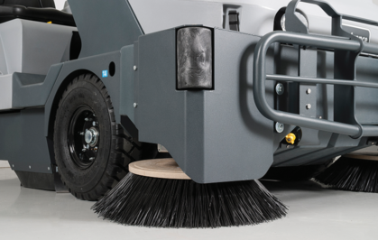 SW8000 Diesel Ride On Floor Sweeper - Nilfisk
