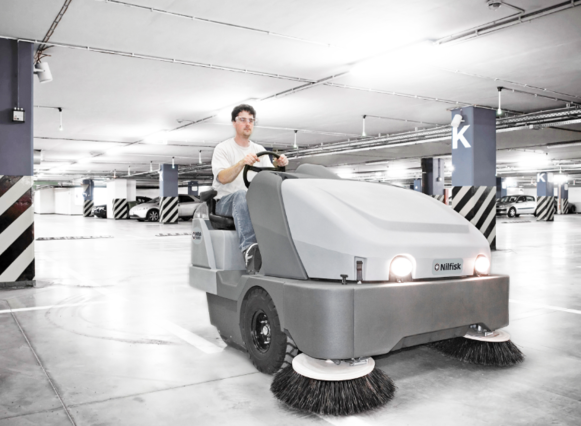 SW8000 Diesel Ride On Floor Sweeper - Nilfisk