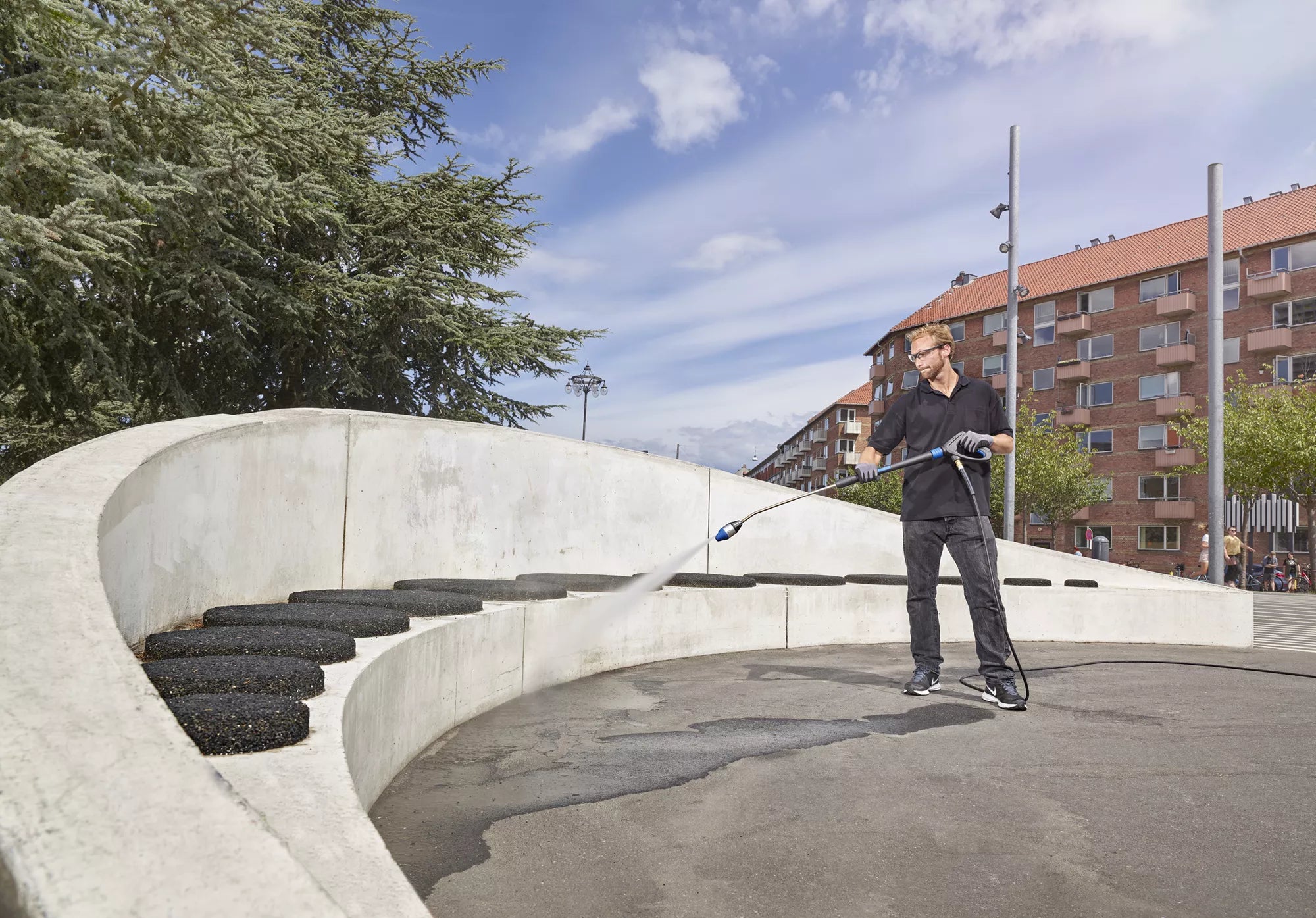 Nilfisk Petrol Pressure Washer MC 7P-220/120 Cold 106174807