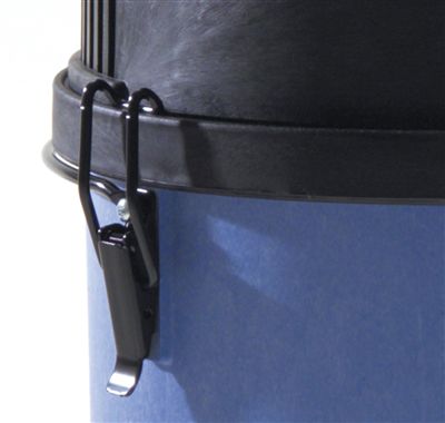 Close-up of the WV570 drum latch and handle design