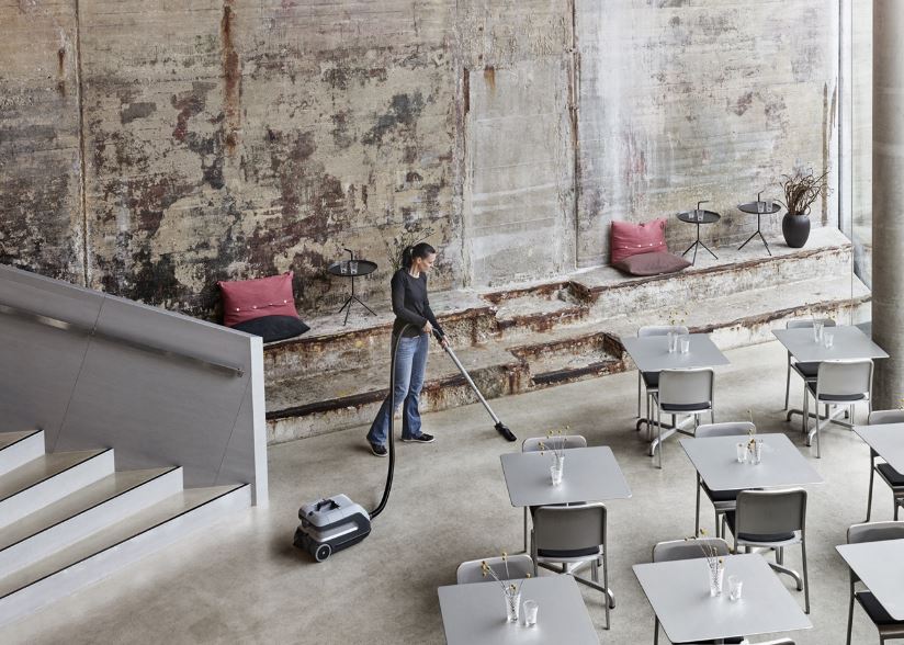 VP600 Battery Powered Cordless Dry Vacuum Cleaner 41600822 - Nilfisk